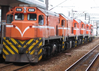 台鐵「貨物列車」出軌!雙溪=三貂嶺東正線「單線雙向行車」
